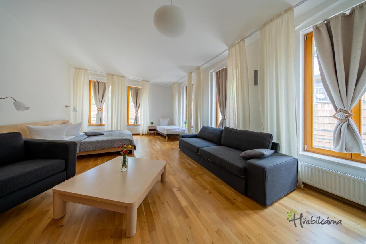 Restaurace A Pension Hrebikarna Chomutov Extérieur photo