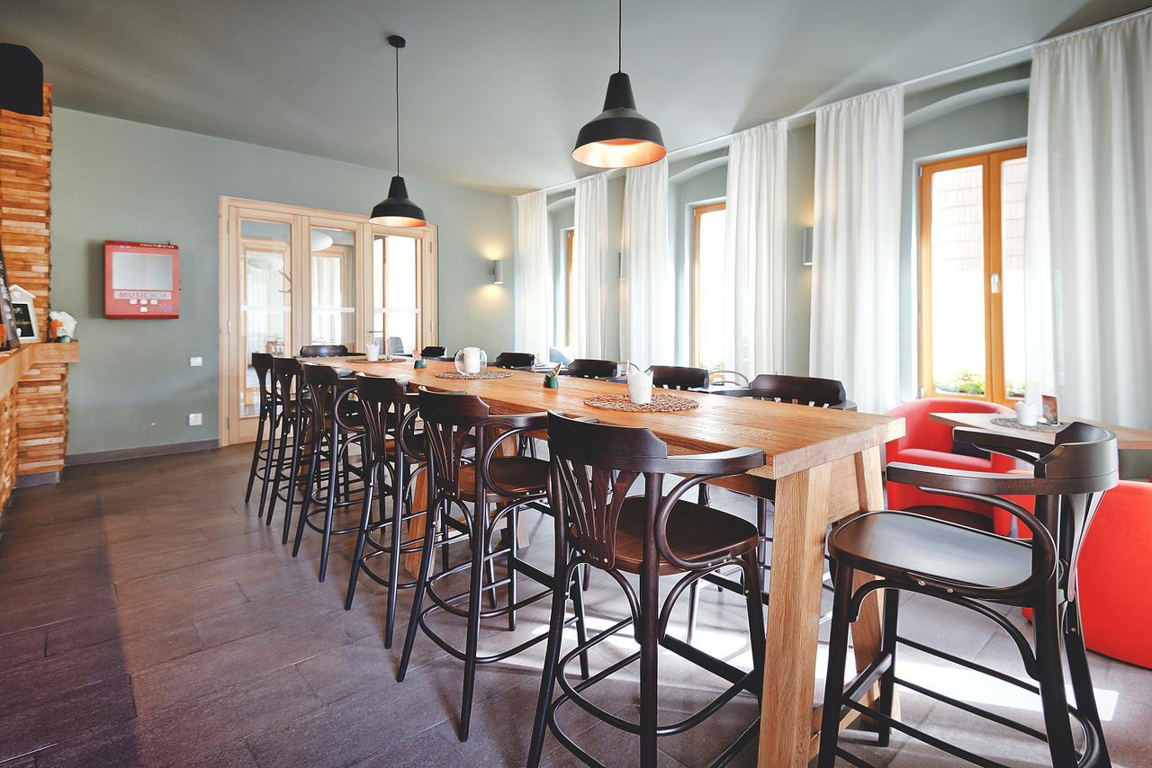 Restaurace A Pension Hrebikarna Chomutov Extérieur photo